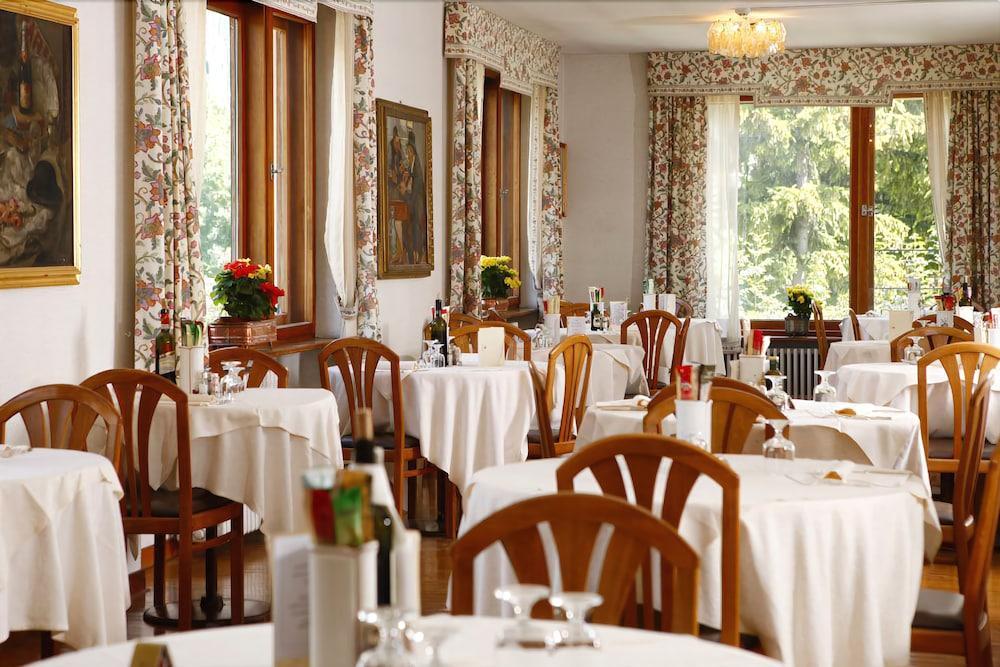 Hotel Corona Cortina dʼAmpezzo Zewnętrze zdjęcie