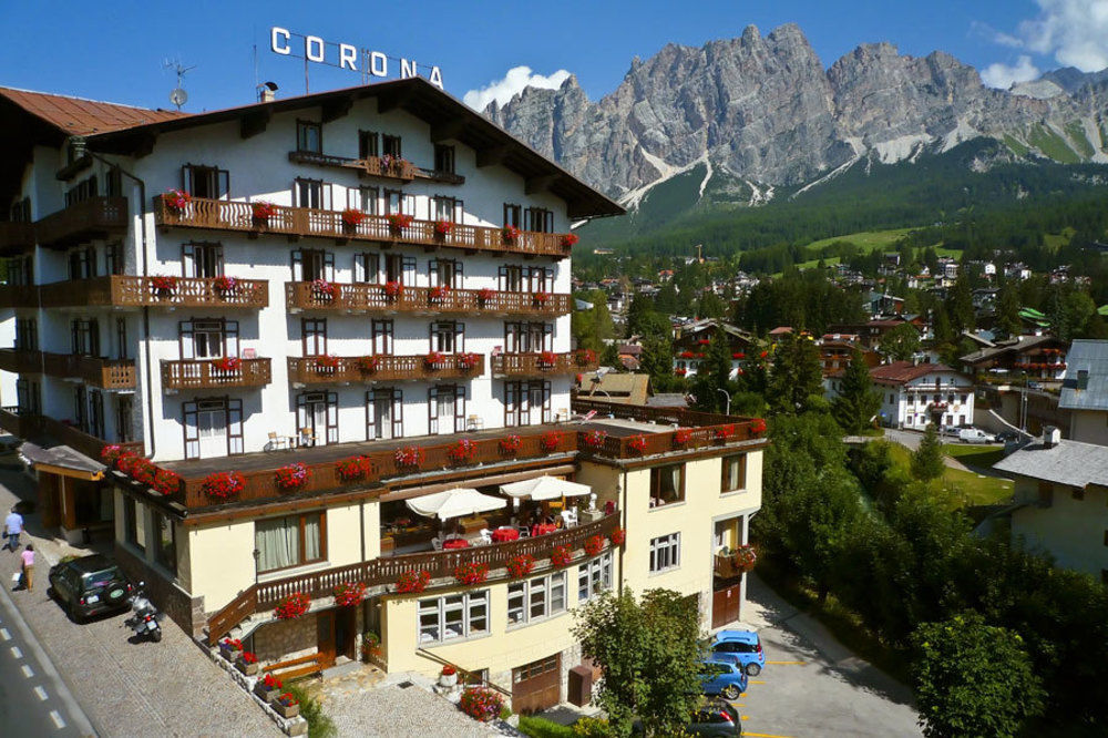 Hotel Corona Cortina dʼAmpezzo Zewnętrze zdjęcie
