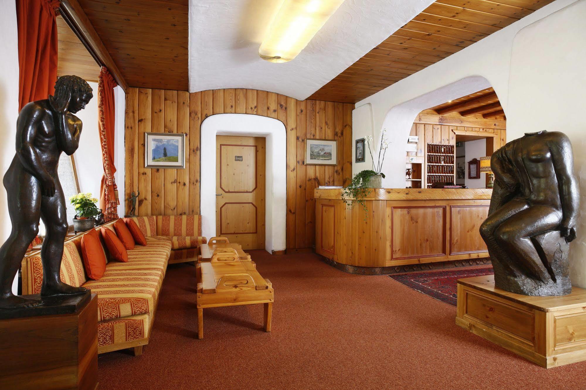 Hotel Corona Cortina dʼAmpezzo Zewnętrze zdjęcie