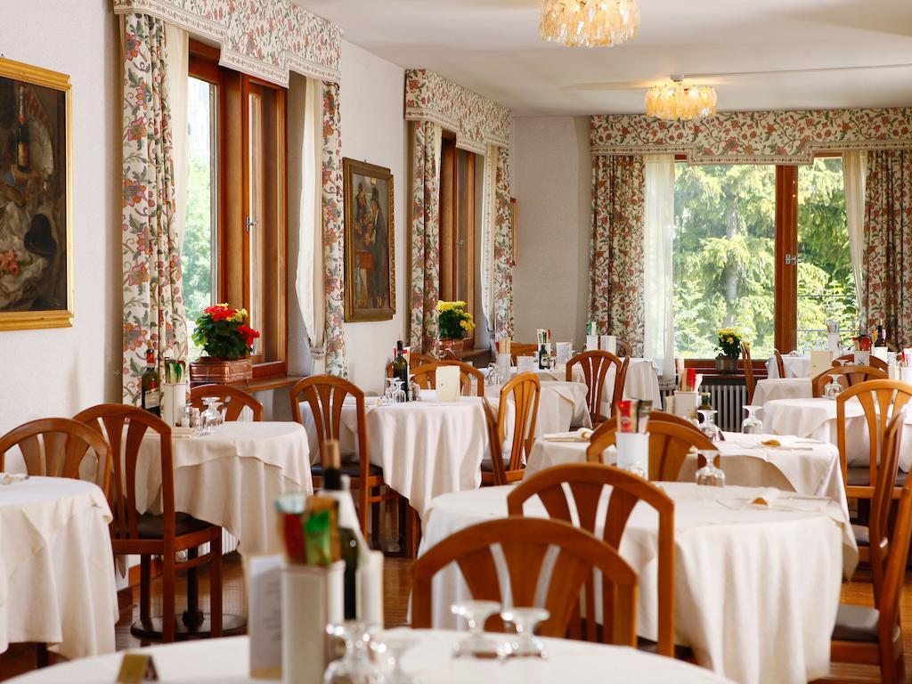 Hotel Corona Cortina dʼAmpezzo Zewnętrze zdjęcie